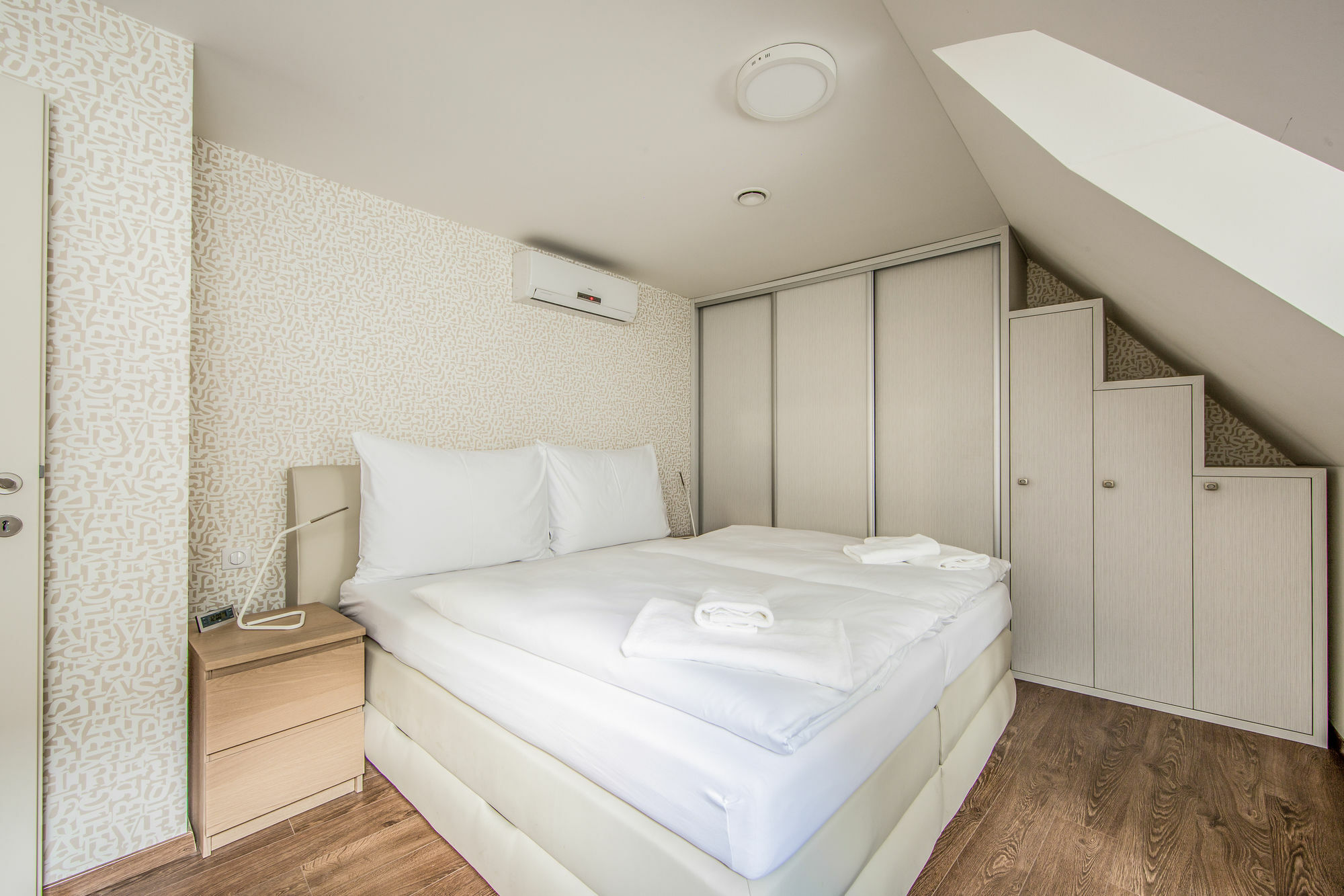 Aplend City Bastova 1 Bratislava Exterior foto